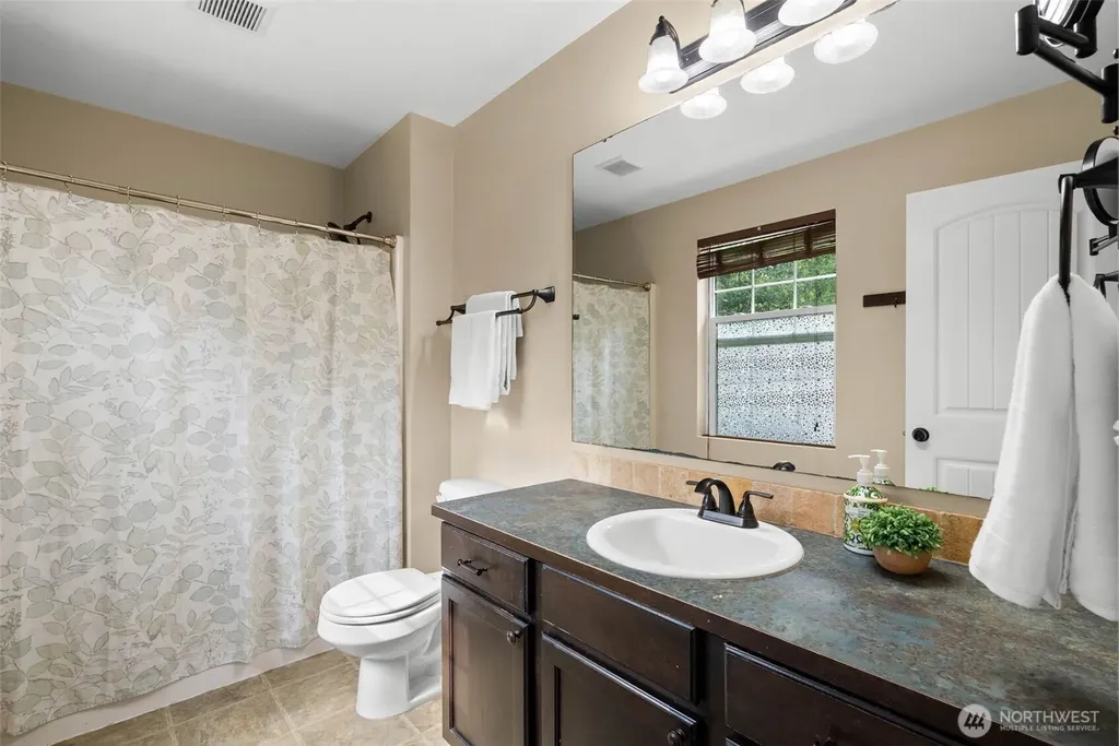 2067 Caleb Place SE Port Orchard WA 98366