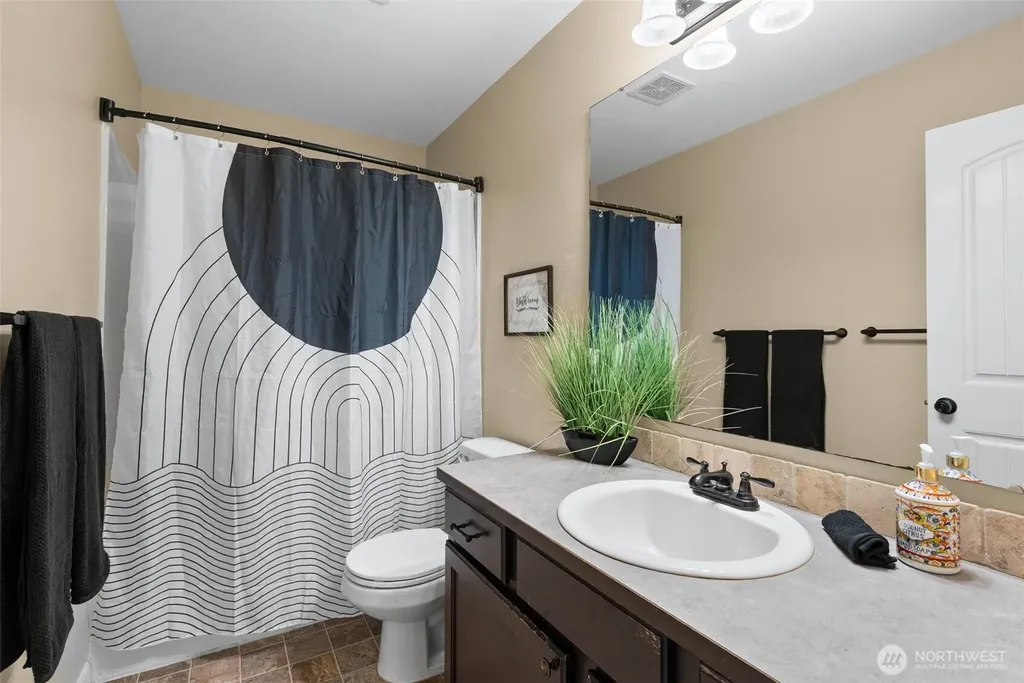 2067 Caleb Place SE Port Orchard WA 98366