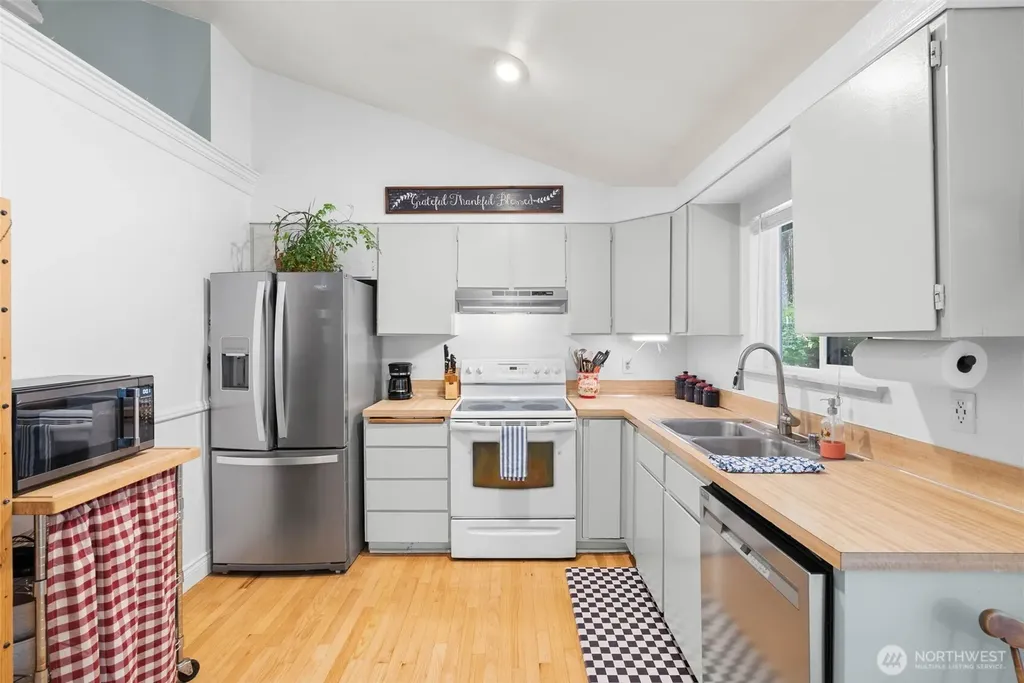 3495 Camp Lane NW Seabeck WA 98380