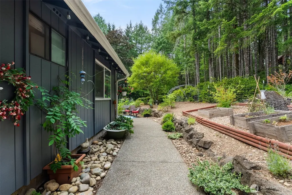 3495 Camp Lane NW Seabeck WA 98380