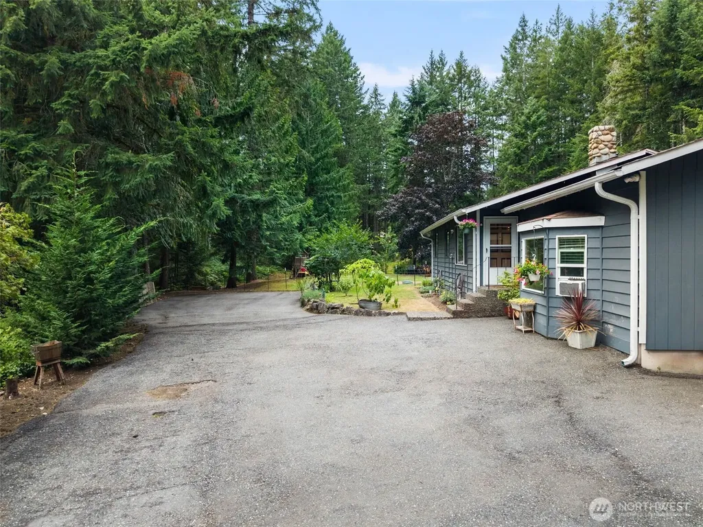 3495 Camp Lane NW Seabeck WA 98380