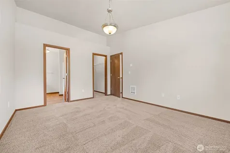7515 100th Street NE Marysville WA 98270