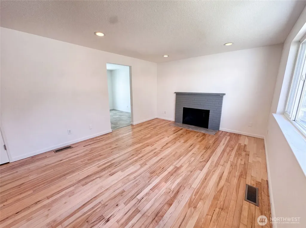 712 141st Street E Tacoma WA 98445