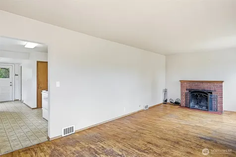 9002 2nd Avenue NE Seattle WA 98115