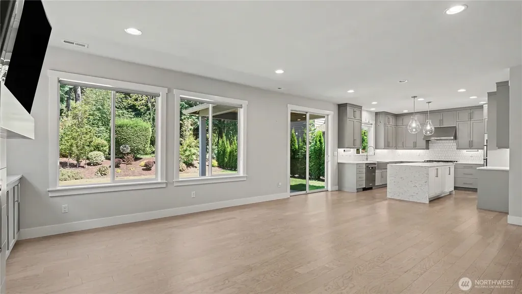 7226 NE 129th Street Kirkland WA 98034