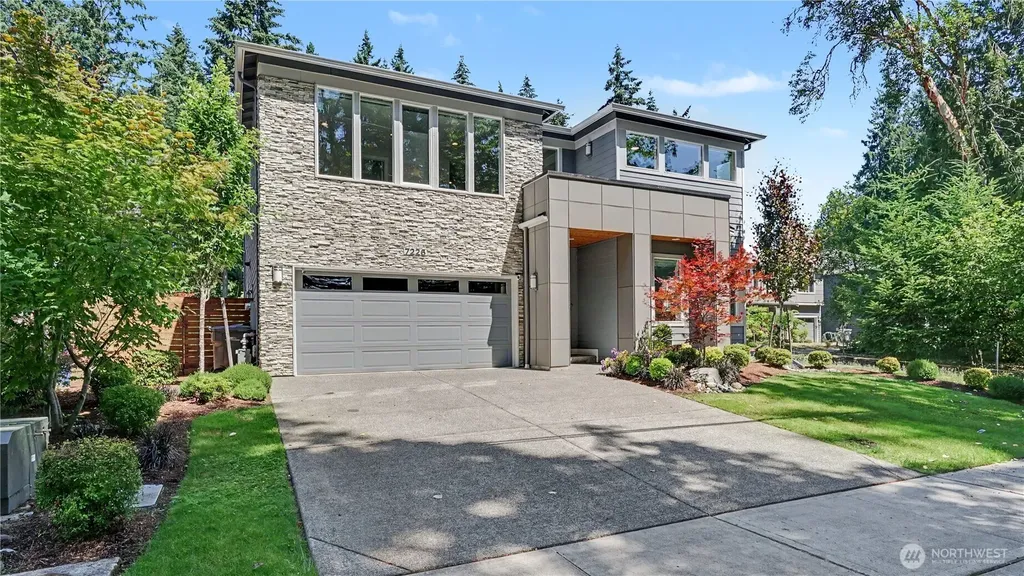 7226 NE 129th Street Kirkland WA 98034