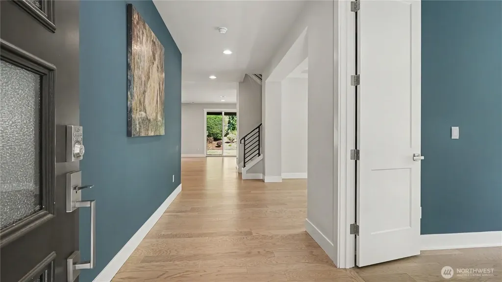 7226 NE 129th Street Kirkland WA 98034
