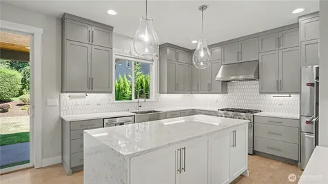 7226 NE 129th Street Kirkland WA 98034