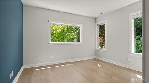 7226 NE 129th Street Kirkland WA 98034