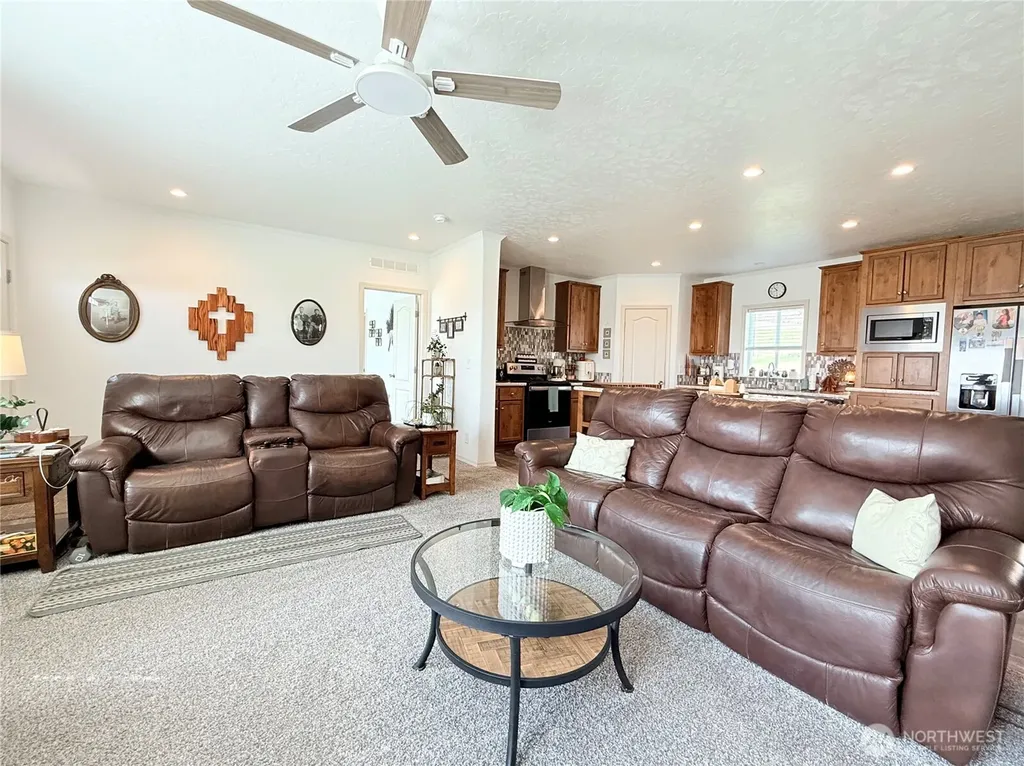 60 Alvarado Road Tonasket WA 98855