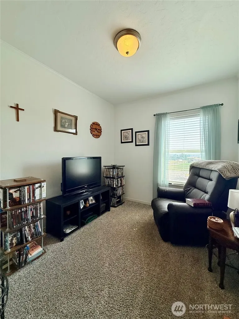 60 Alvarado Road Tonasket WA 98855