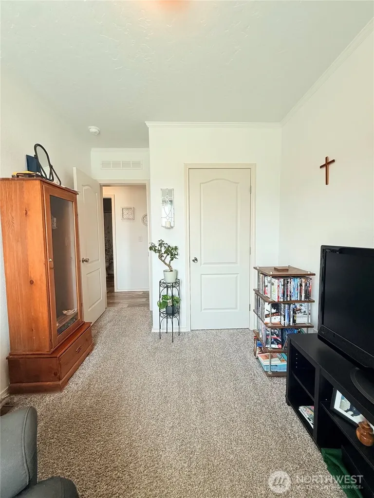 60 Alvarado Road Tonasket WA 98855
