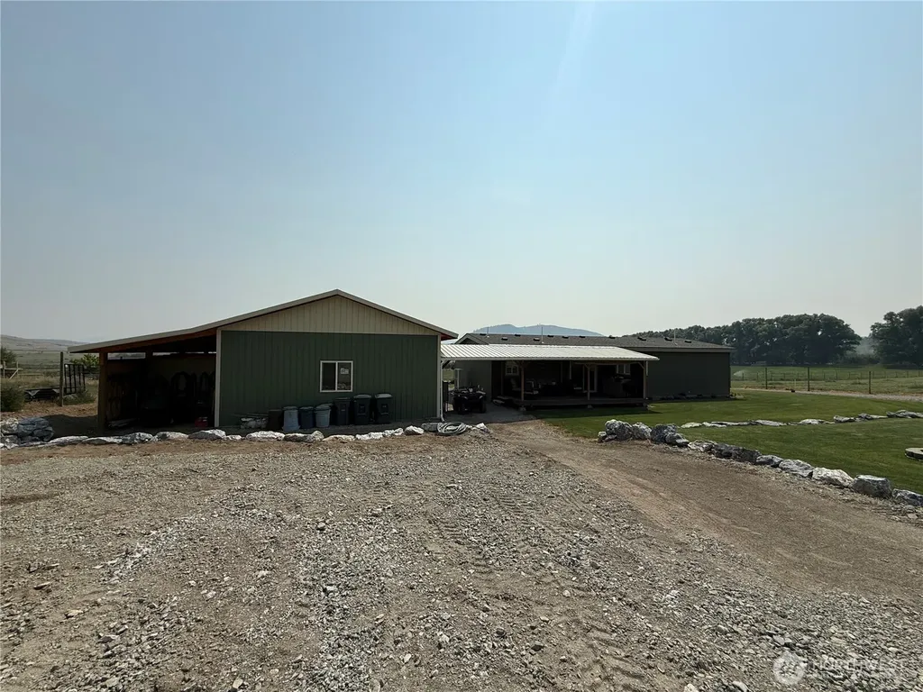 60 Alvarado Road Tonasket WA 98855