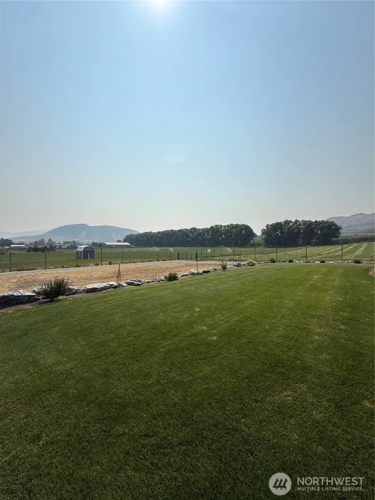 60 Alvarado Road Tonasket WA 98855