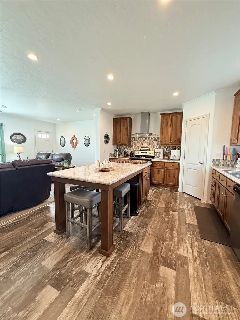 60 Alvarado Road Tonasket WA 98855