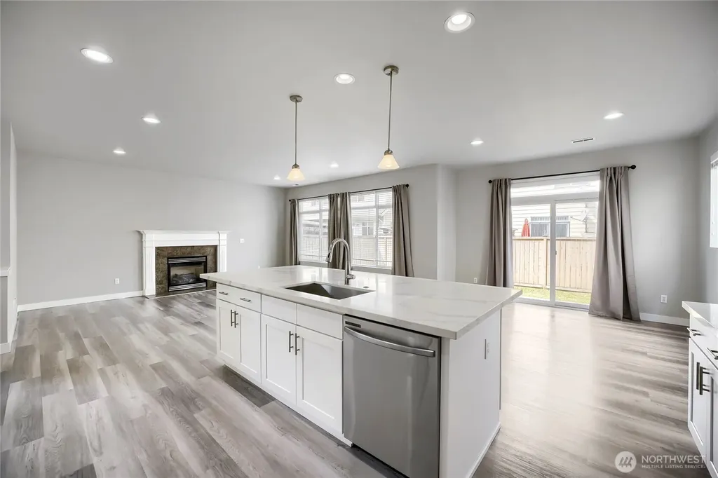 4122 63rd Avenue E Fife WA 98424