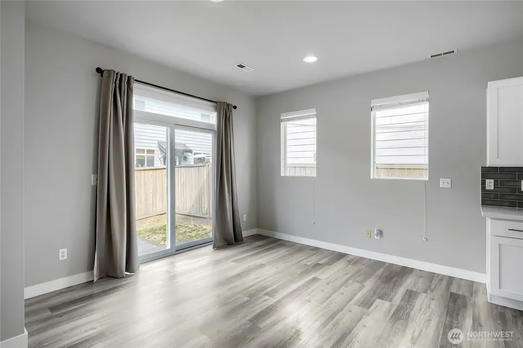 4122 63rd Avenue E Fife WA 98424