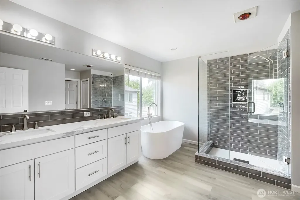 4122 63rd Avenue E Fife WA 98424