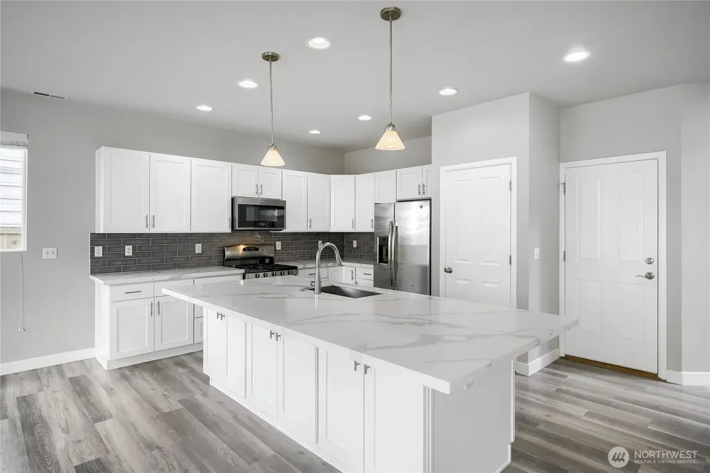 4122 63rd Avenue E Fife WA 98424