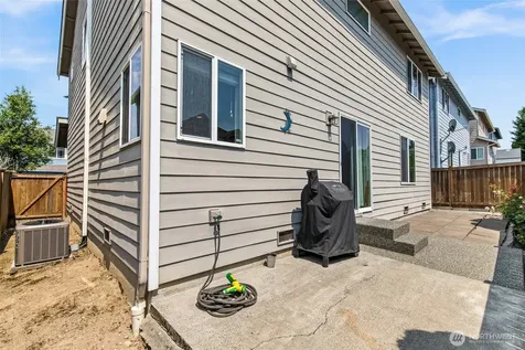 1126 144th Place SW Lynnwood WA 98087