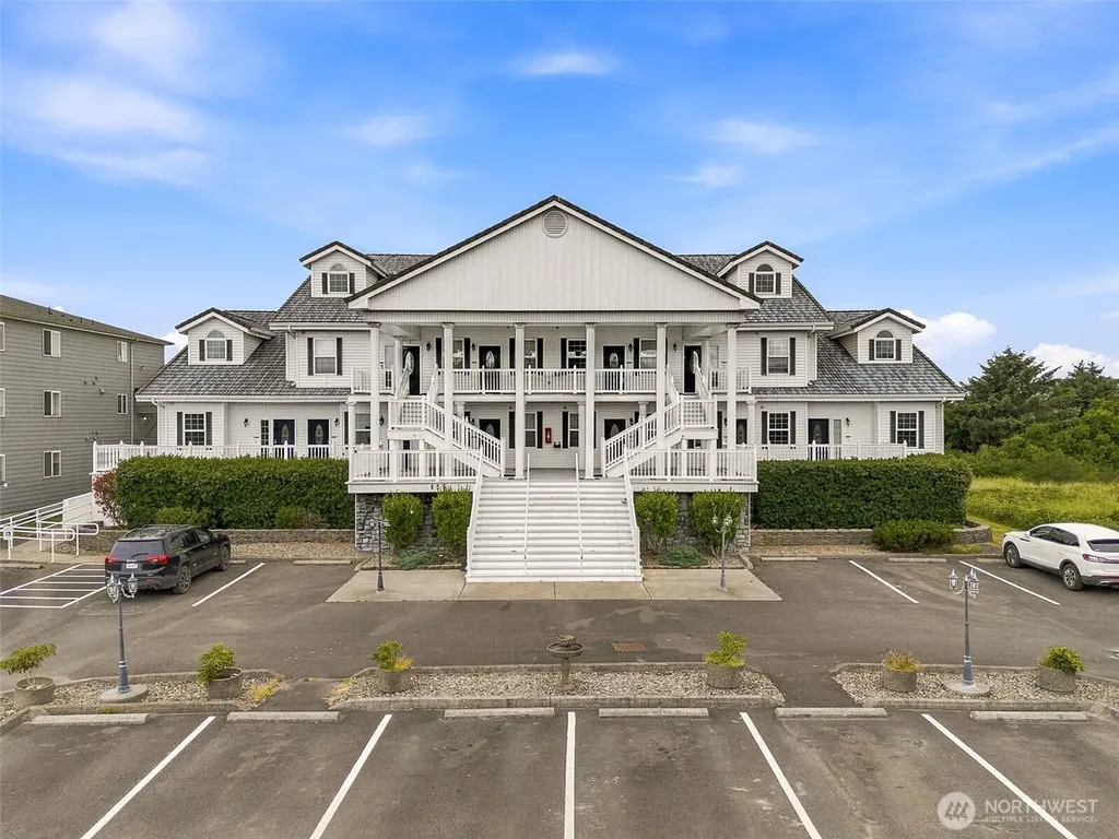 855 Ocean Shores Boulevard NW Ocean Shores WA 98569