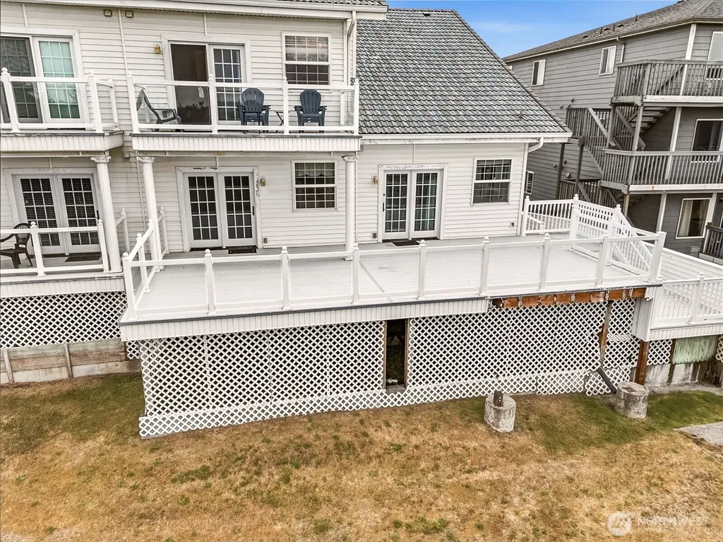 855 Ocean Shores Boulevard NW Ocean Shores WA 98569