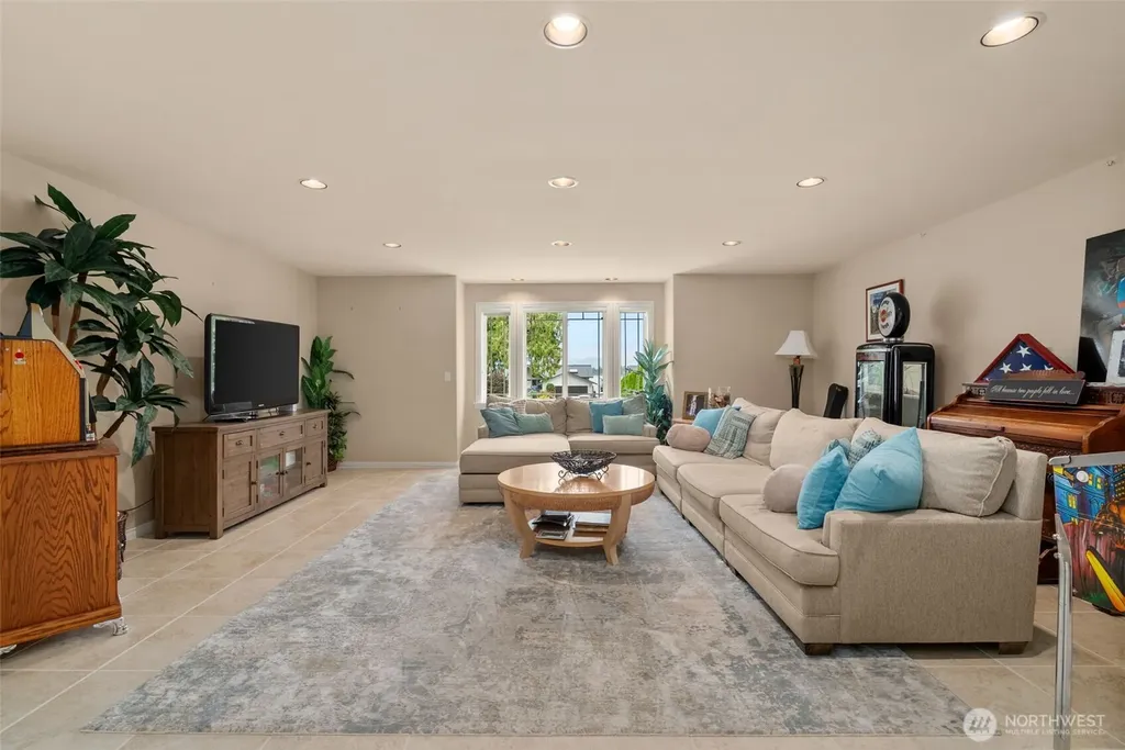 2502 199th Avenue Ct E Lake Tapps WA 98391