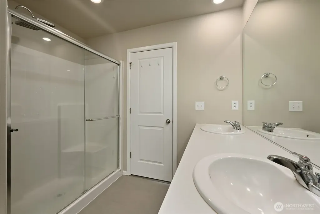 30044 219th Place SE Covington WA 98042