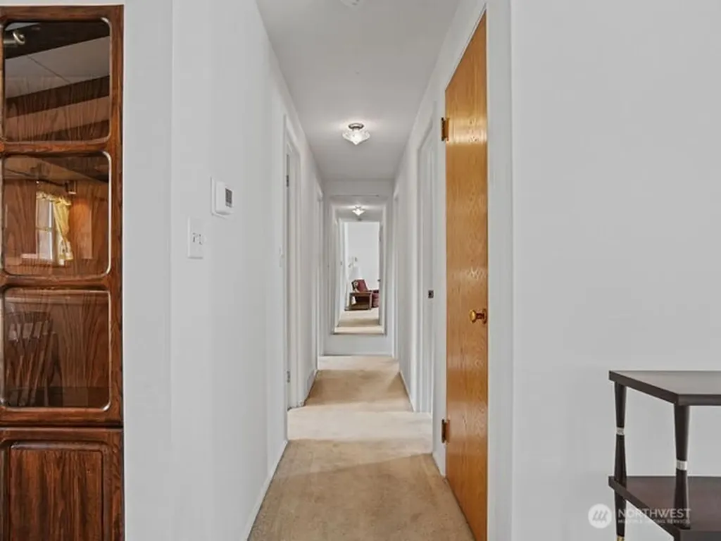 16632 15th Avenue SW Seattle WA 98166