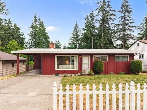 16632 15th Avenue SW Seattle WA 98166