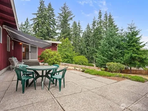 16632 15th Avenue SW Seattle WA 98166