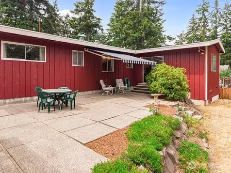 16632 15th Avenue SW Seattle WA 98166