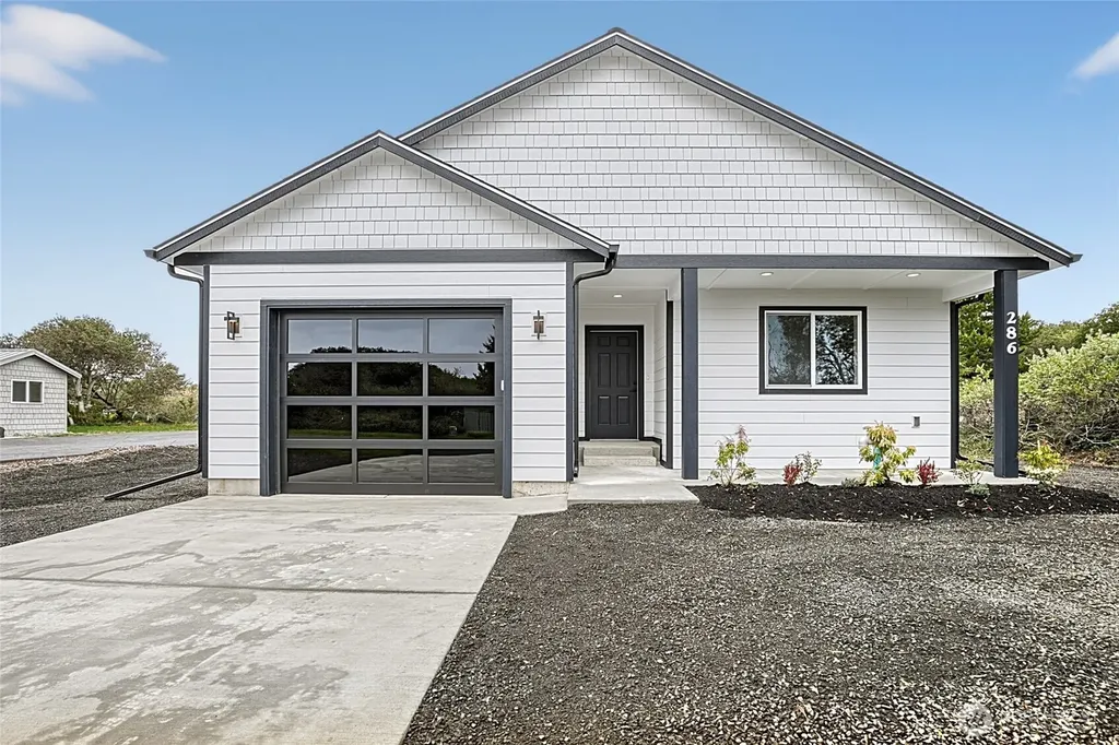 130 Glover Court NE Ocean Shores WA 98569