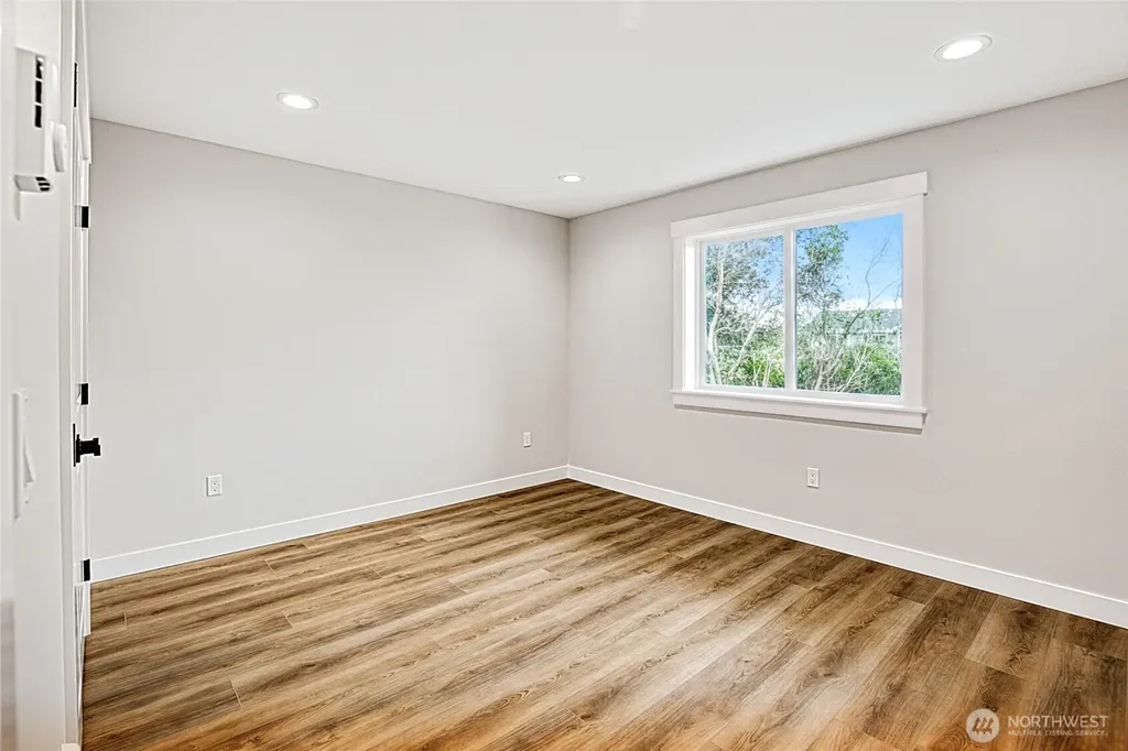 130 Glover Court NE Ocean Shores WA 98569
