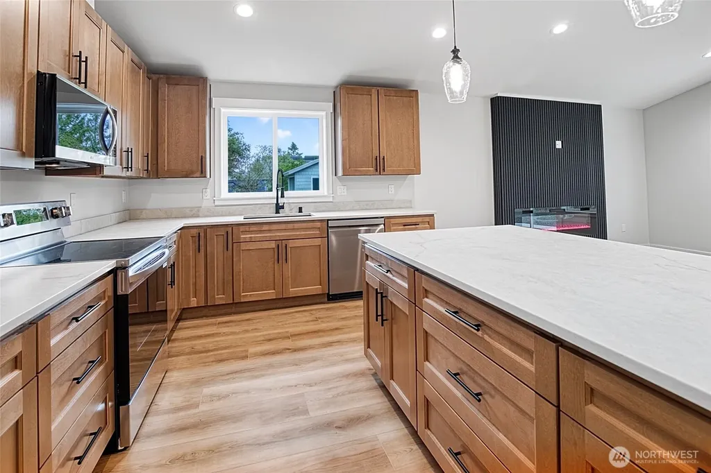 130 Glover Court NE Ocean Shores WA 98569