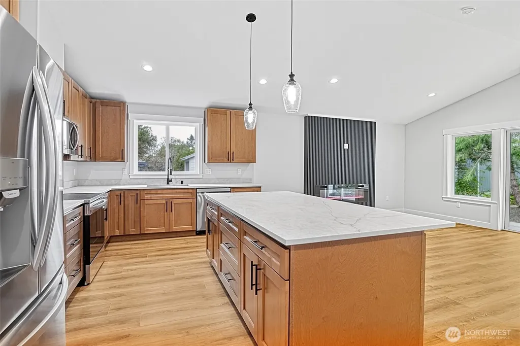 130 Glover Court NE Ocean Shores WA 98569