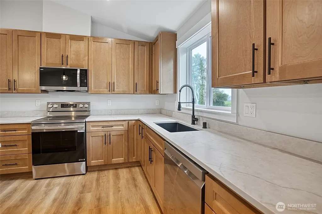130 Glover Court NE Ocean Shores WA 98569