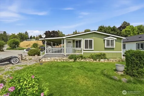 634 Warren Avenue W Pateros WA 98846