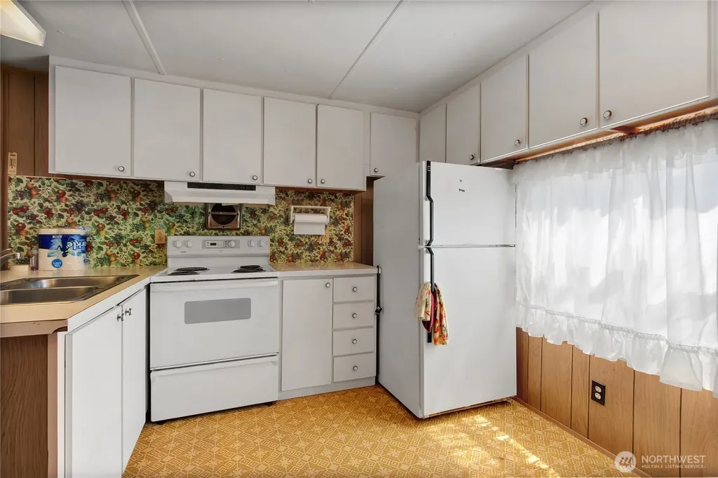 22034 SE 272nd Place Maple Valley WA 98038