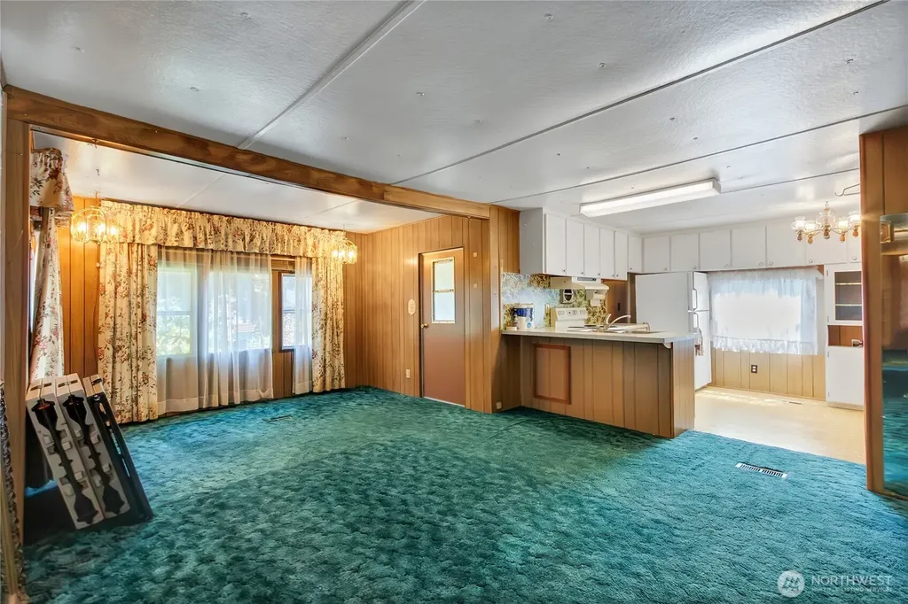 22034 SE 272nd Place Maple Valley WA 98038