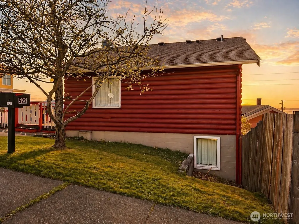 522 12th Street Bellingham WA 98225