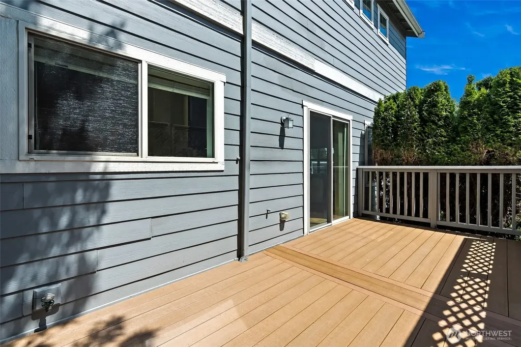 9541 Slater Avenue NE Kirkland WA 98033