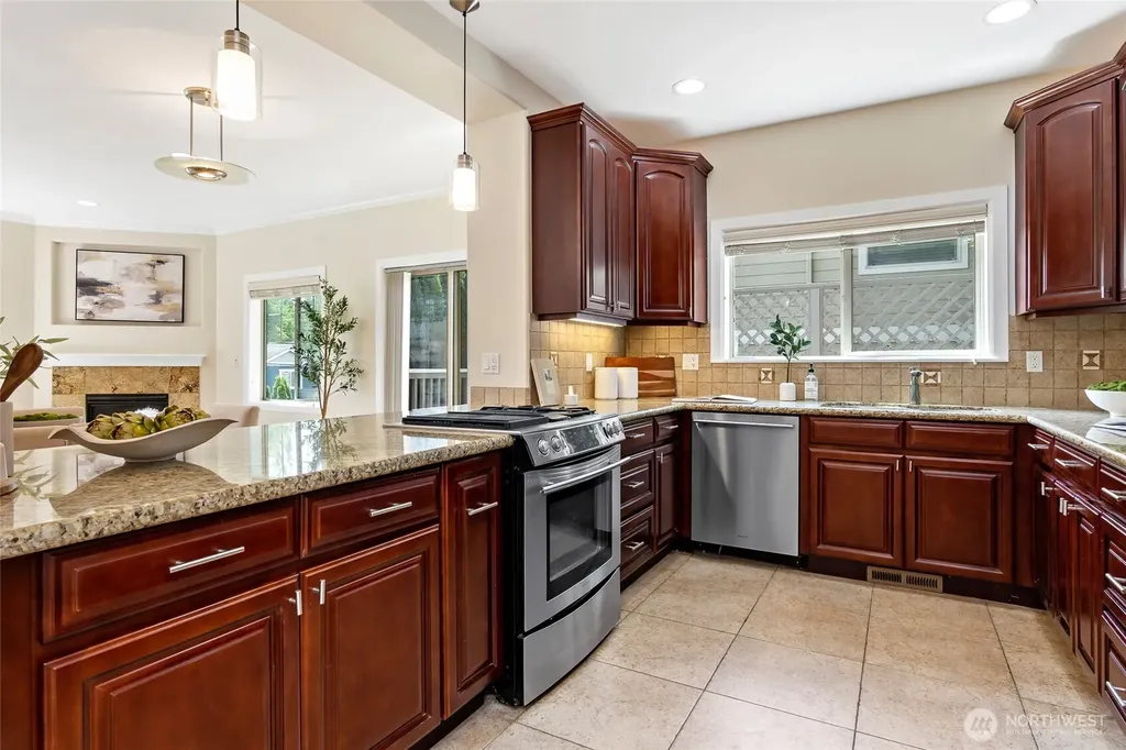 9541 Slater Avenue NE Kirkland WA 98033