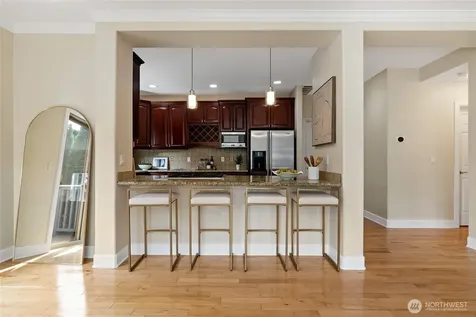 9541 Slater Avenue NE Kirkland WA 98033