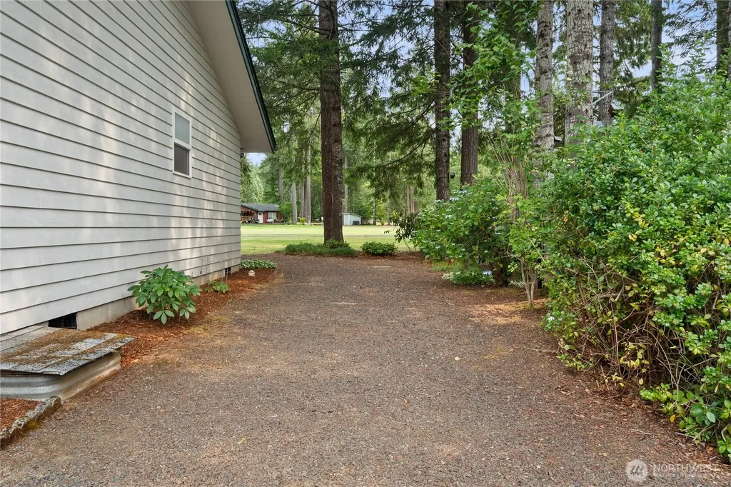 260 N Mount Christie Drive Hoodsport WA 98548