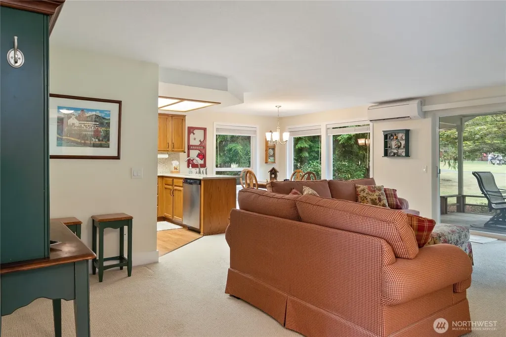 260 N Mount Christie Drive Hoodsport WA 98548