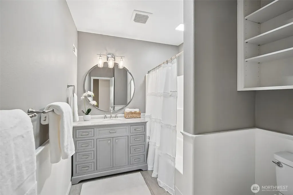 3780 N Heather Place Bellingham WA 98226