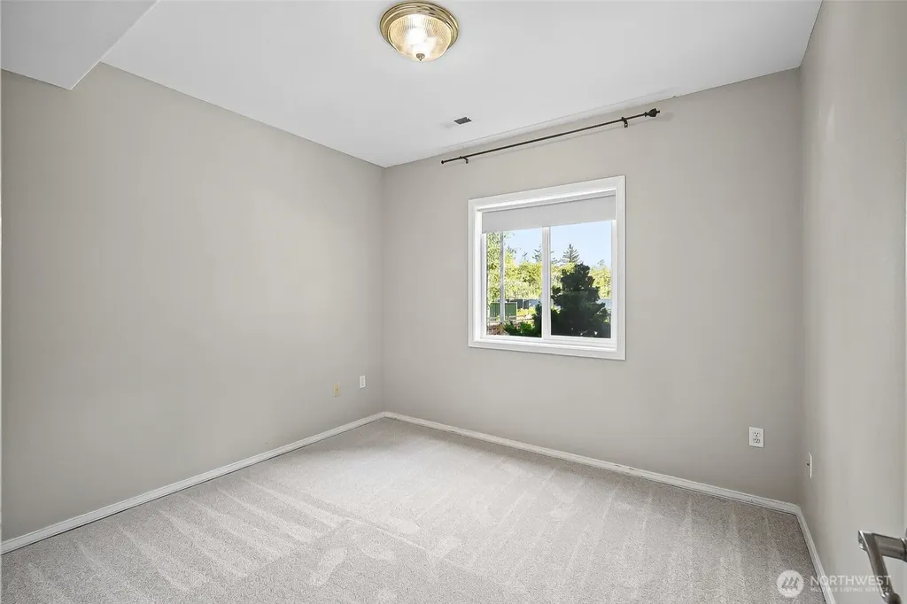 3780 N Heather Place Bellingham WA 98226