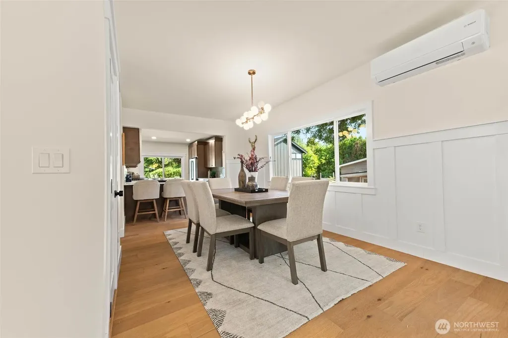 520 30th Avenue E Seattle WA 98112