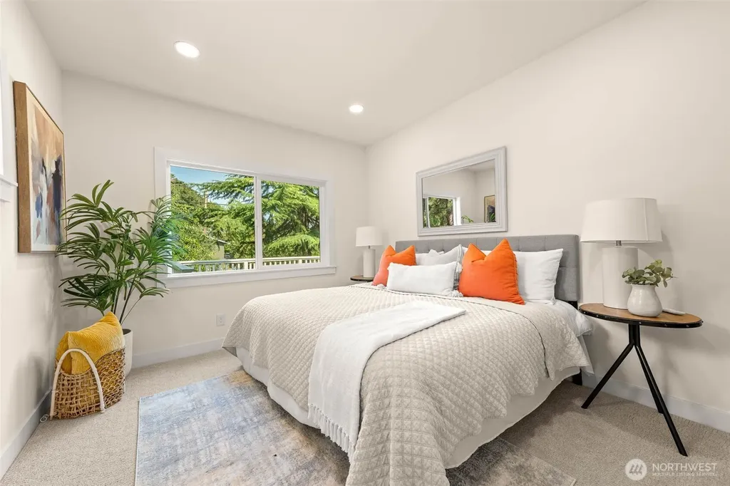 520 30th Avenue E Seattle WA 98112